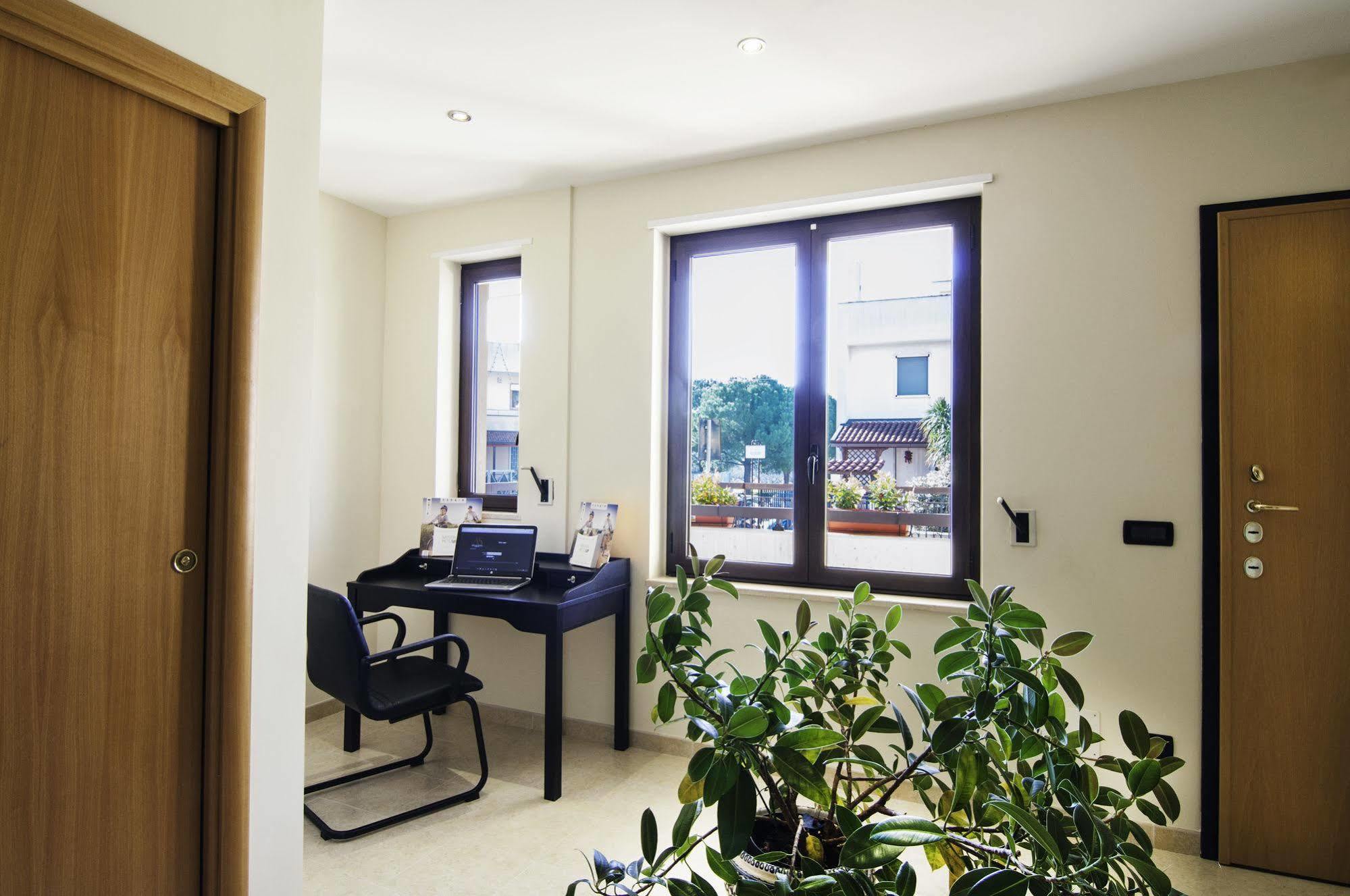 Ciao Hotel & Residence - Apartments Conversano Exterior photo
